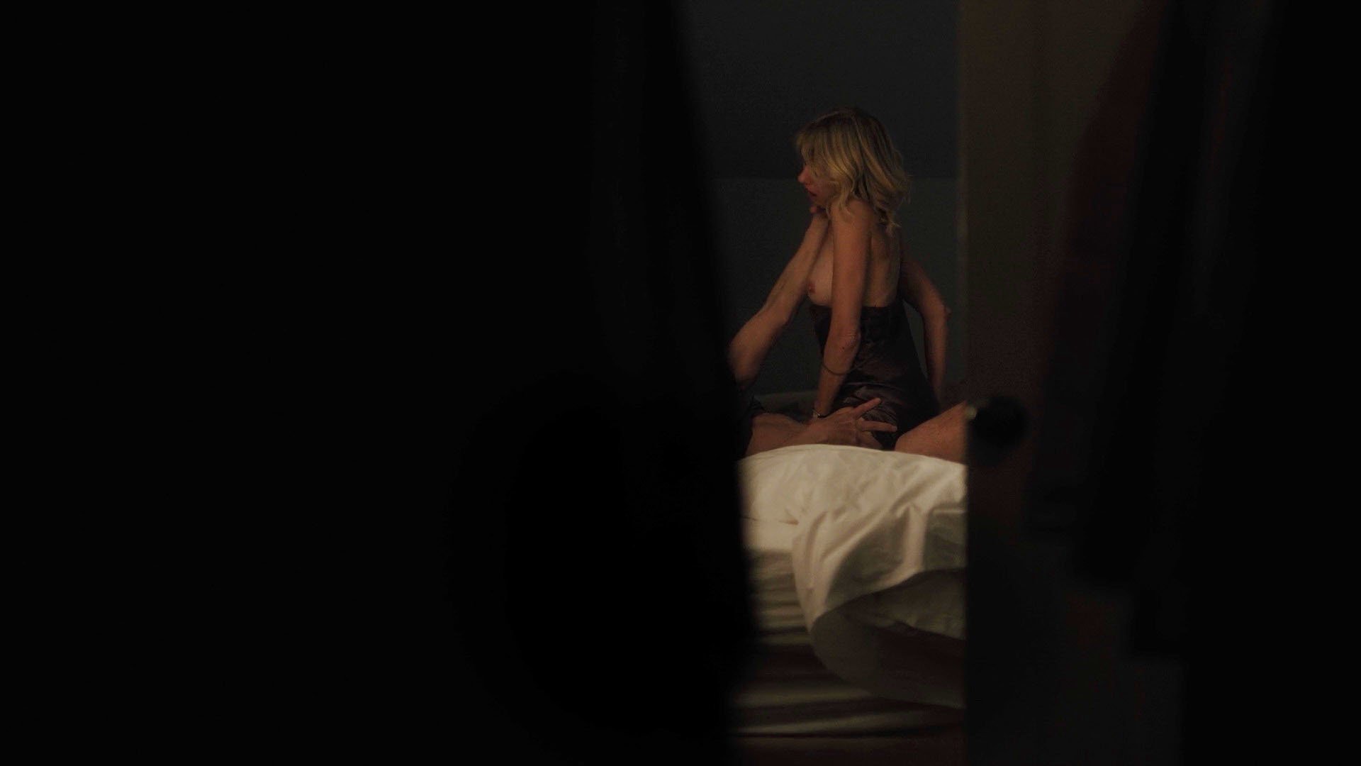 Naomi Watts nude - Gypsy s01e01 (2017)