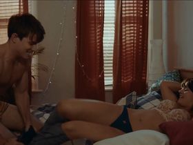 Sophie Allen sexy - Love Is Blind (2015)