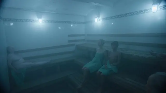 Ella Purnell nude - Sweetbitter s02e01-02 (2019)