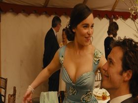 Emilia Clarke sexy - Me Before You (2016)