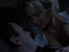 Kelly Carlson sexy - Nip Tuck s07e09 (2009)