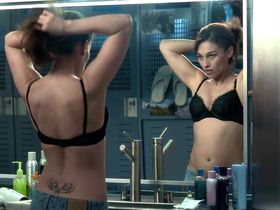 Amy Jo Johnson sexy - Flashpoint s01e06 (2008)