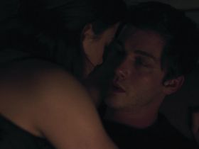 Margaret Qualley sexy - The Vanishing of Sidney Hall (2017)