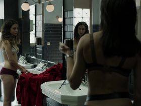 Maria Pedraza sexy, Alba Flores sexy - Money Heist s01e10 (2017)