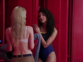 Johanna Braddy sexy, Anabelle Acosta sexy - Quantico s01e03 (2015)