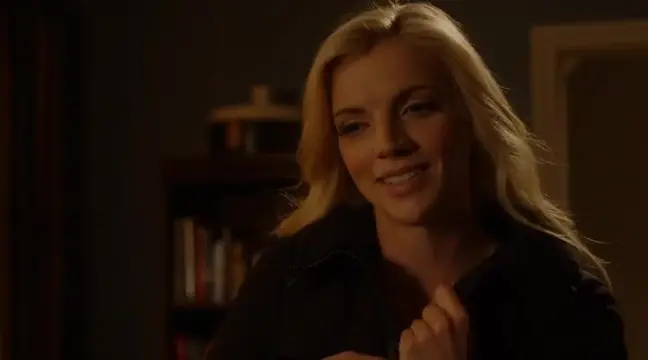 Kara Killmer sexy - Chicago Fire s05e06 (2016)