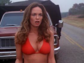Catherine Bach sexy - The Dukes of Hazzard s01e01 (1979)