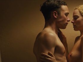 Margot Robbie nude – Dreamland (2019)
