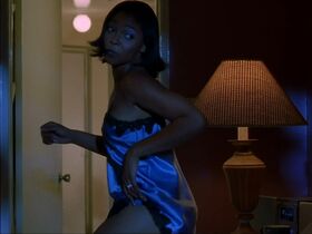Kim Porter sexy, Gabrielle Union sexy, Susan Dalian sexy, Tamala Jones sexy, Julie Benz sexy - The Brothers (2001)