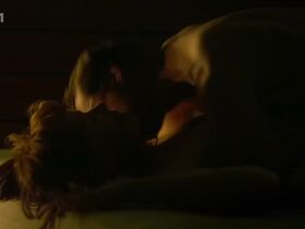 Anna Geislerova sexy - Nevinne lzi s01e01 (2013)