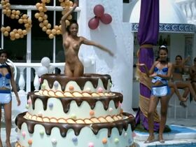 Isabel Cristina Cadavid nude, Linda Callejas sexy - Sin Tetas No Hay Paraiso (2010)