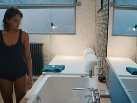 Cheyenne Lohnen sexy - Women of the Night (Keizersvrouwen) s01e09 (2019)