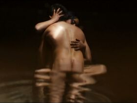 Julianne Nicholson sexy, Karen Quintero sexy, Laura Castrillon sexy - Monos (2019)