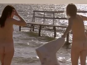 L?rke Winther nude - En enkelt til Korsor (2008)