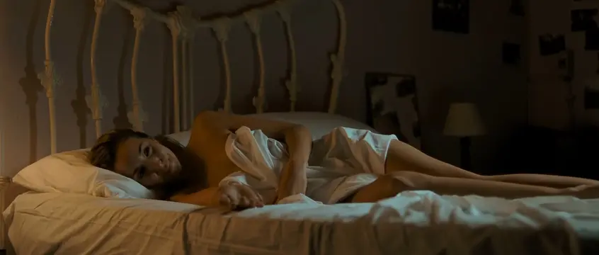 Paprika Steen sexy, Dafne Schiling sexy - Superclasico (2012)