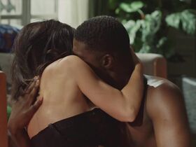 Fabienne Carat sexy - Plus belle la vie s13e212 (2017)