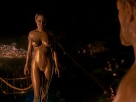 Angelina Jolie nude - Beowulf (2007)