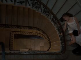 Phoebe Dynevor sexy - Bridgerton s01e07 (2020)