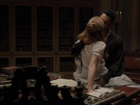 Phoebe Dynevor sexy - Bridgerton s01e06 (2020) #2