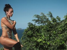 Paolla Oliveira sexy - A Dona do Pedaco s01e20 (2019)