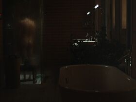 Kseniya Rappoport nude – At Close Distance (Na blizkom rasstoyanii) (2021)