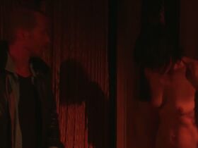 Clotilde Hesme nude – Nona et ses filles s01e02e03e06 (2021)