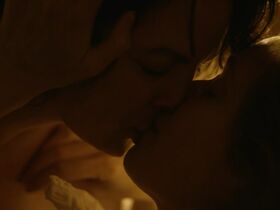 Virginia Newcomb sexy, Whitney Hamilton nude – Union (2018)