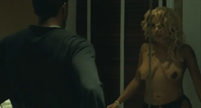 Kerry Washington nude, Monica Bellucci sexy, Bai Ling nude, Paula Jai Parker nude, Savannah Haske nude, Aura Grimolyte nude, Muriel Hurtado Herrera nude – She Hate Me (2004)