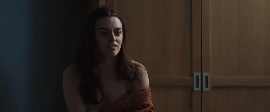 Nora-Jane Noone sexy, Nika McGuigan sexy – Wildfire (2020)