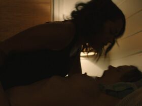 Tonya Glanz nude, Monica Raymund sexy – Hightown s02e03 (2021)