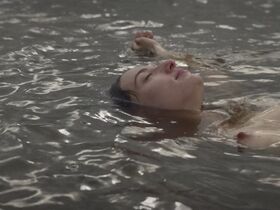 Maria Valverde nude, Dolores Fonzi sexy – Fever Dream (Distancia de rescate) (2021)