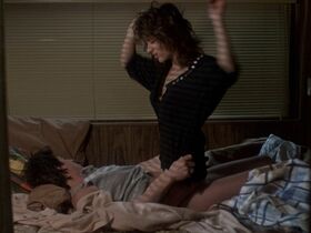 Darcy DeMoss sexy – Friday the 13th Part VI Jason Lives (1986)