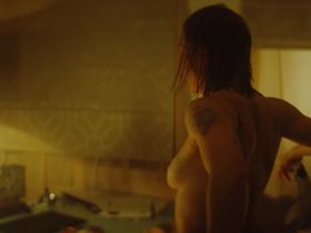 Yuliya Peresild nude – Mediator s02e01 (2021)