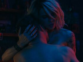 Kate Beckinsale sexy – Jolt (2021)