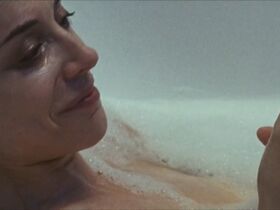 Ruth Diaz nude – Tarde para la ira (2016)