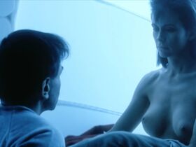 Leigh Lombardi nude – Moontrap (1989)