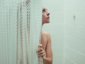 Christine Beaulieu nude – Enfin l'Automne (Fall, Finally) (2011)