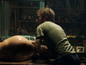 Alice Eve nude – Replicas (2018)