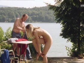 Hilde Dalik nude – Frechheit siegt (2004)