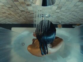 Zoe Saldana nude – Colombiana (2011)