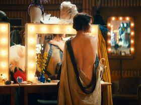 Emilia Schule sexy – Dreamfactory (Traumfabrik) (2019)