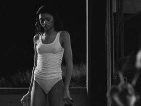 Zendaya sexy – Malcolm & Marie (2021)