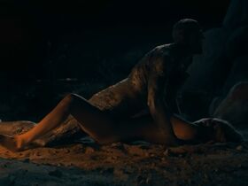Amber Heard sexy – The Stand s01e06-07 (2021)