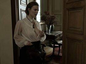 Laureline Romuald nude – Confidences d'une femme mariee s01e05 (2020)