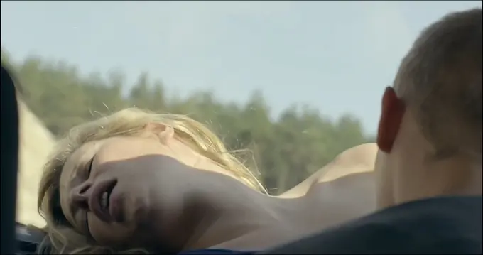 Agnieszka Warchulska sexy, Magdalena Mascianica sexy – Milk (2017)