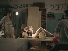 Vika Sobol sexy – Sisters s01e02-03 (2017)
