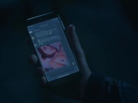 Adriana Ugarte nude - Parot s01e04,05,06,10 (2021)