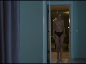 Polina Maksimova nude - Offline s01e10 (2022)