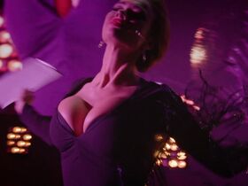 Yana Koshkina sexy - Modnyy sindikat s01e03 (2022)