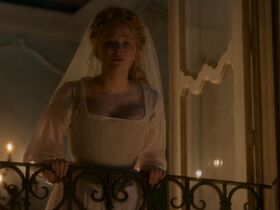 Haley Bennett sexy - Cyrano (2021)
